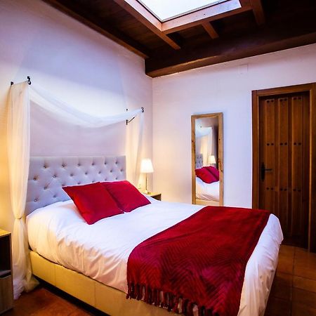 Apartamentos Puente De La Juderia แอร์วาส ภายนอก รูปภาพ