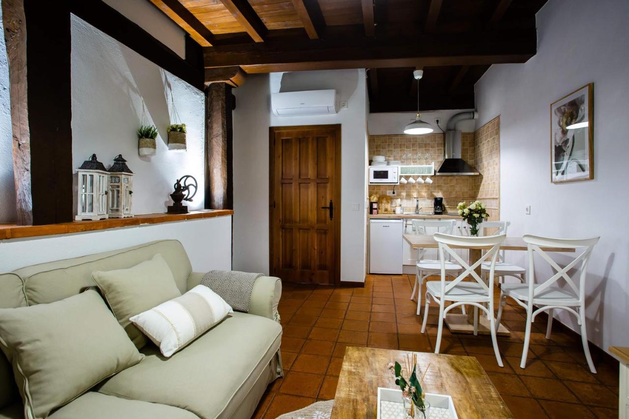 Apartamentos Puente De La Juderia แอร์วาส ภายนอก รูปภาพ