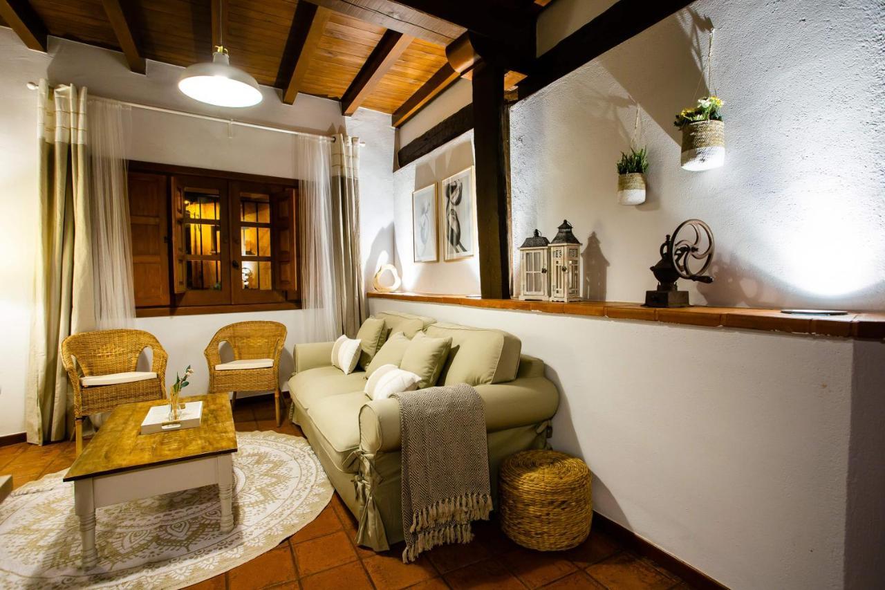 Apartamentos Puente De La Juderia แอร์วาส ภายนอก รูปภาพ