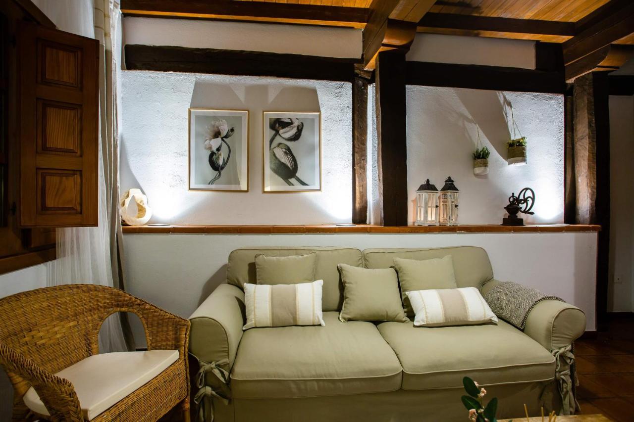 Apartamentos Puente De La Juderia แอร์วาส ภายนอก รูปภาพ
