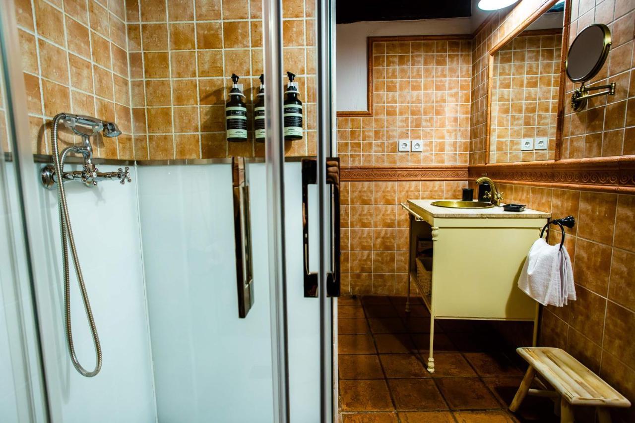 Apartamentos Puente De La Juderia แอร์วาส ภายนอก รูปภาพ