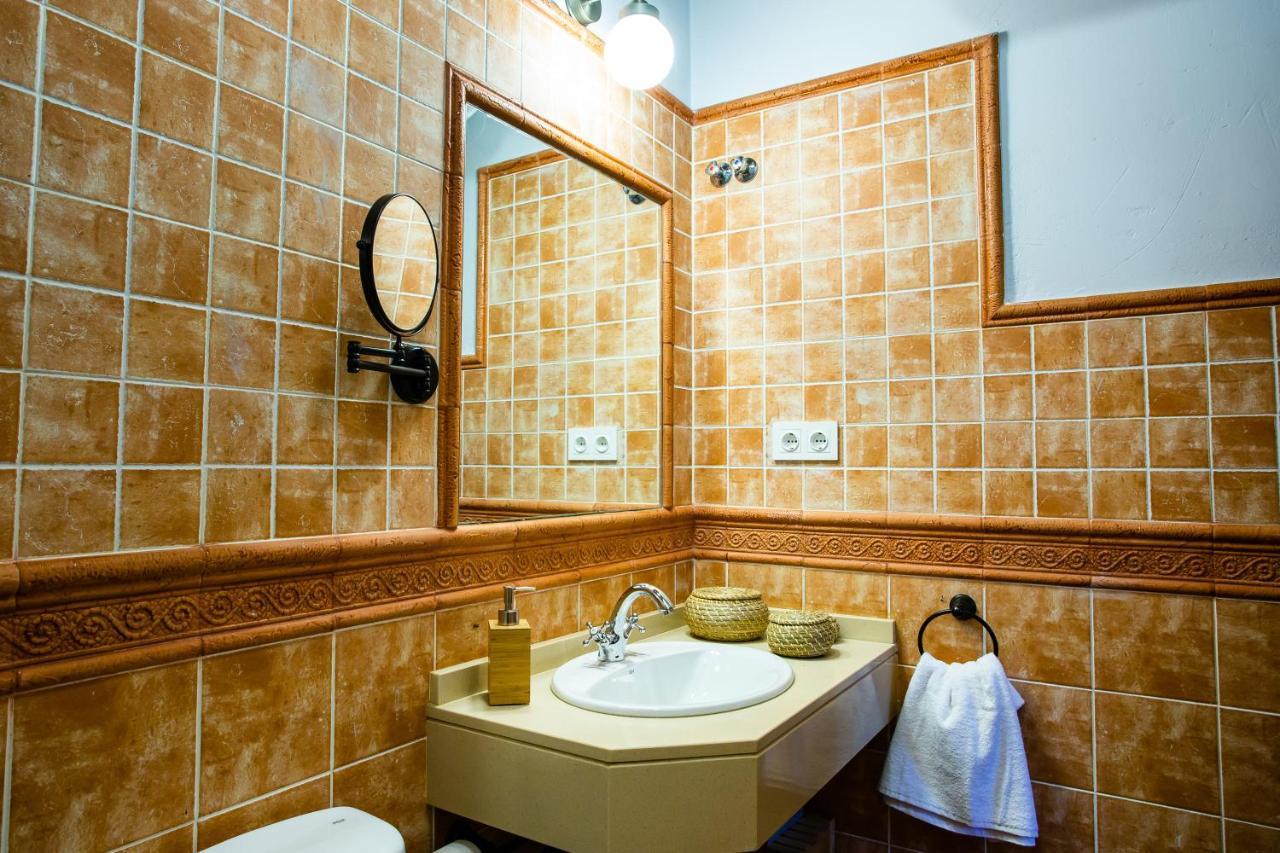 Apartamentos Puente De La Juderia แอร์วาส ภายนอก รูปภาพ