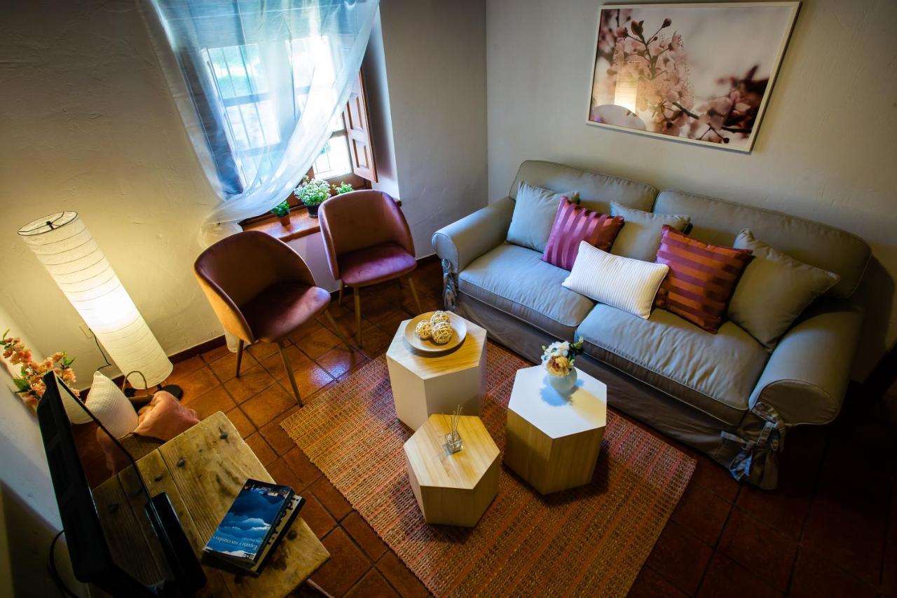 Apartamentos Puente De La Juderia แอร์วาส ภายนอก รูปภาพ