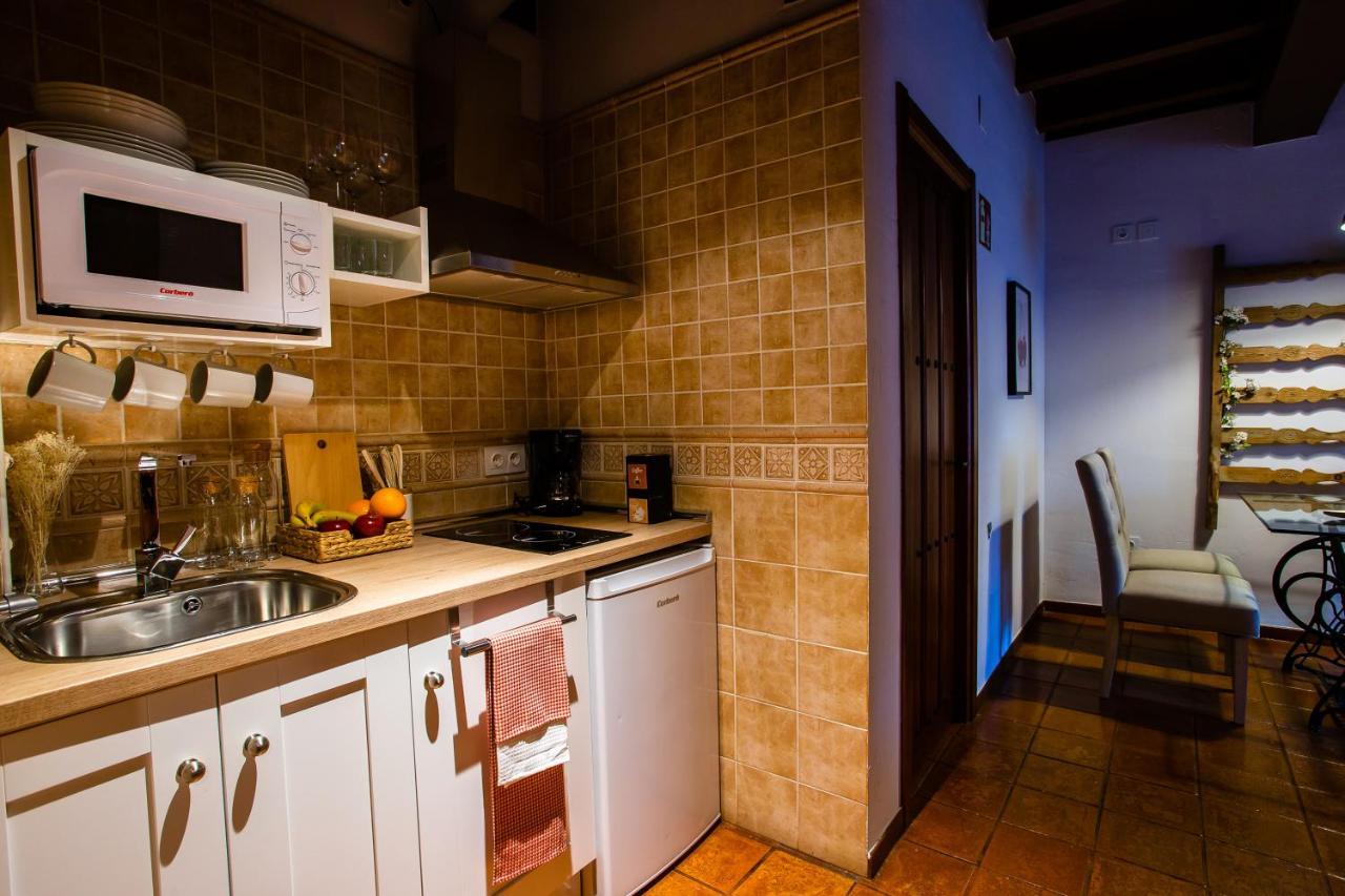 Apartamentos Puente De La Juderia แอร์วาส ภายนอก รูปภาพ