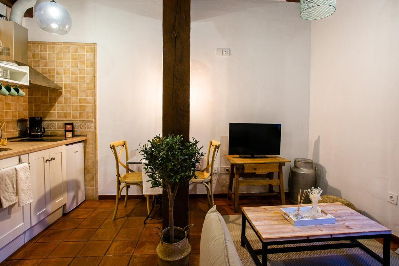 Apartamentos Puente De La Juderia แอร์วาส ภายนอก รูปภาพ