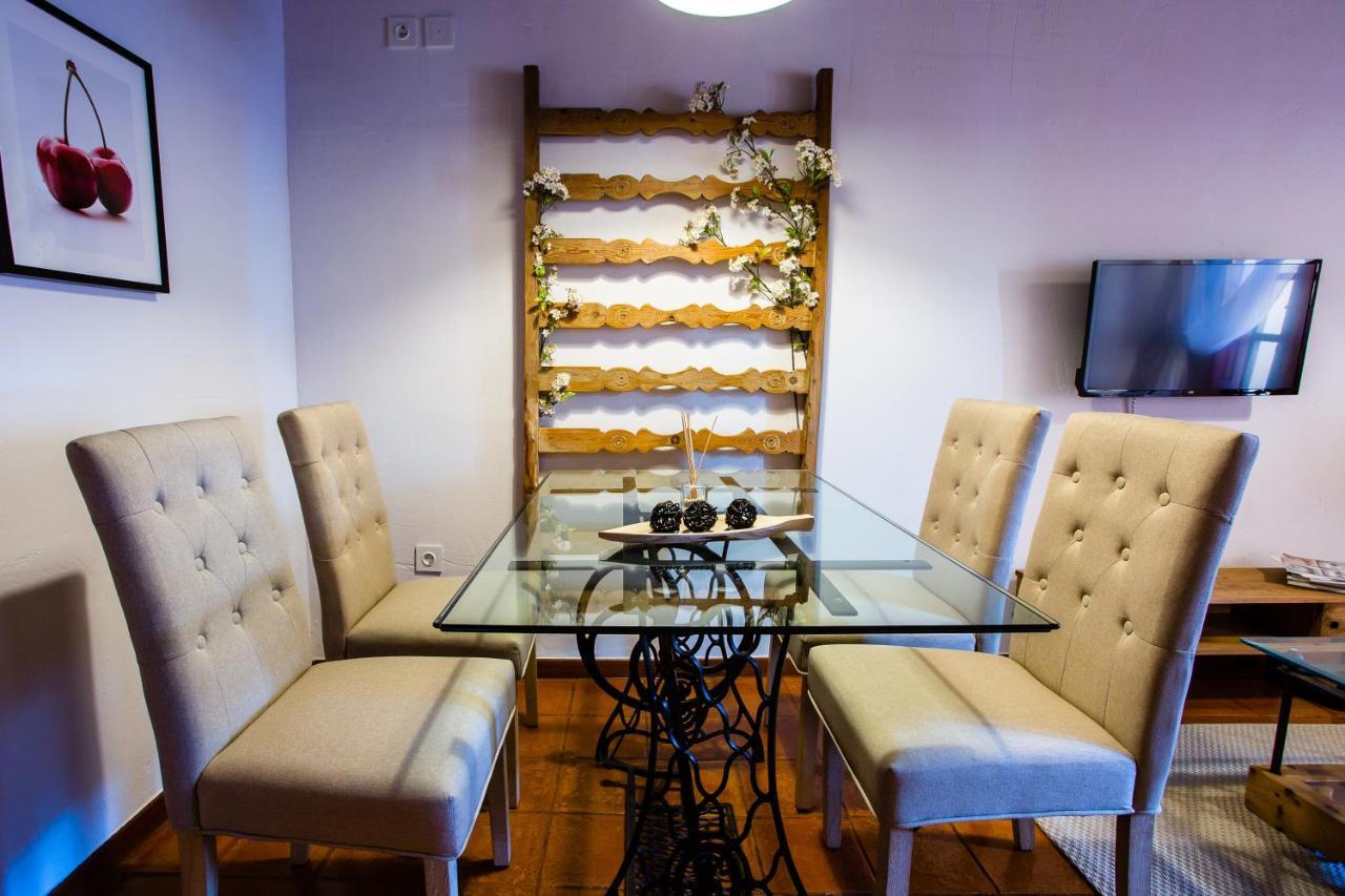 Apartamentos Puente De La Juderia แอร์วาส ภายนอก รูปภาพ