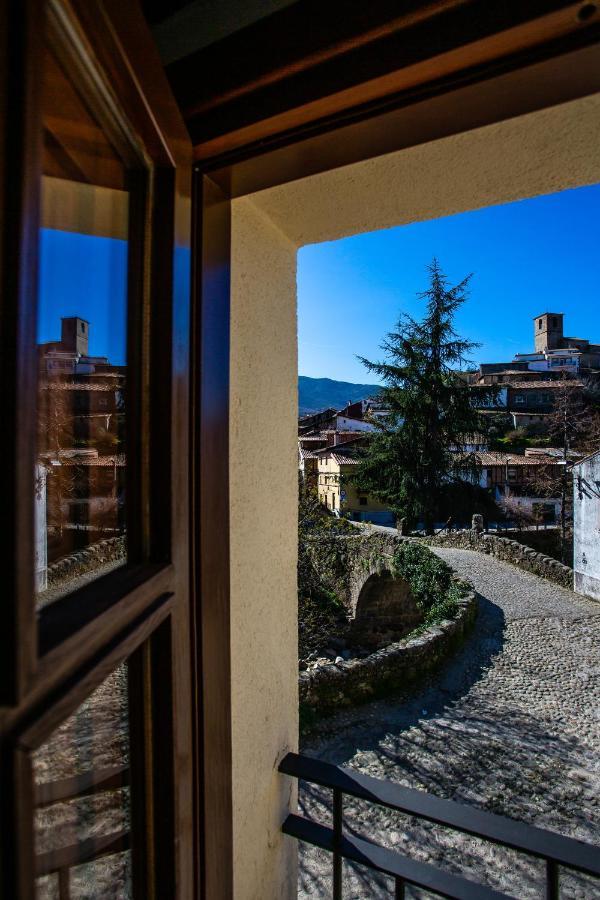 Apartamentos Puente De La Juderia แอร์วาส ภายนอก รูปภาพ