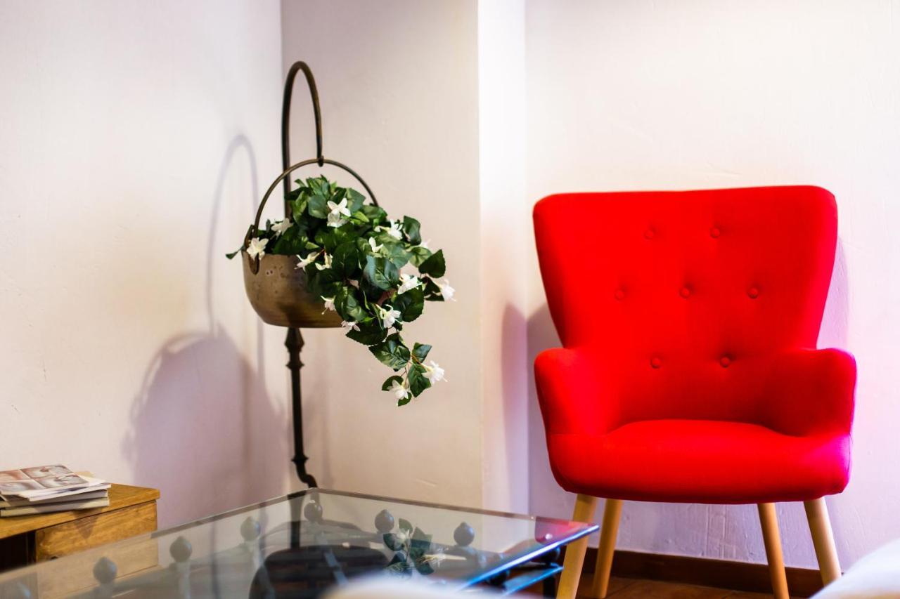 Apartamentos Puente De La Juderia แอร์วาส ภายนอก รูปภาพ