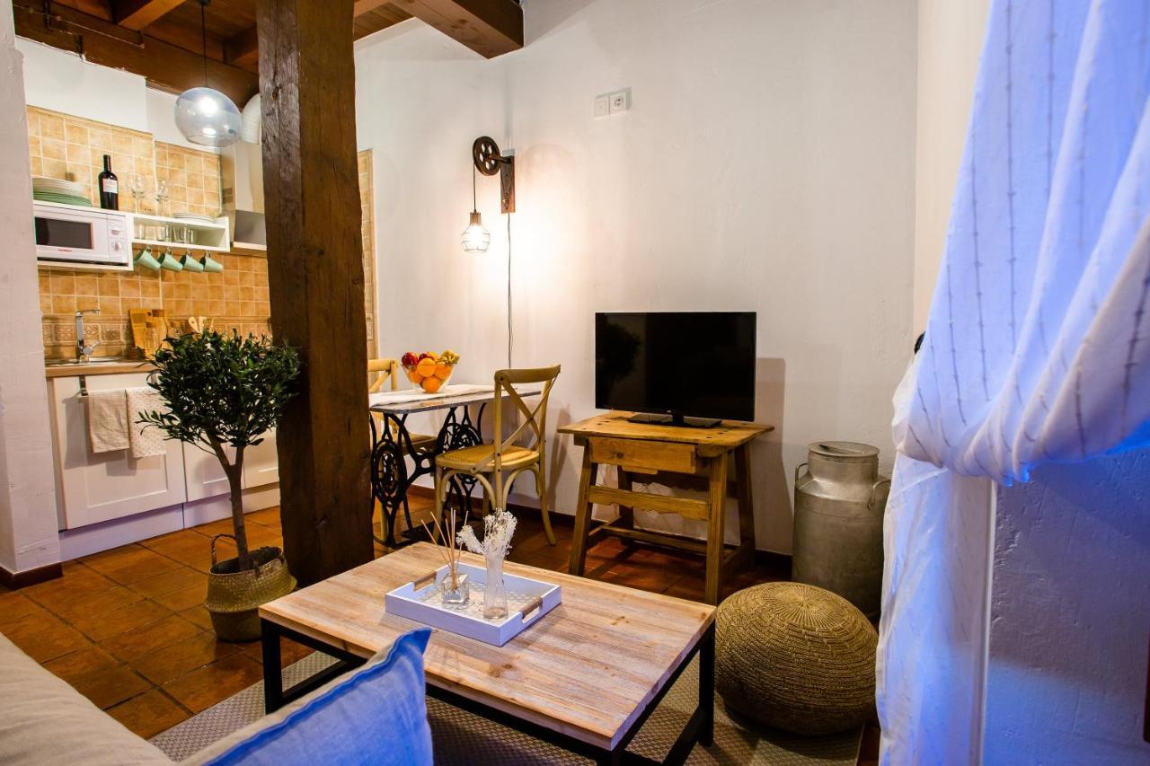 Apartamentos Puente De La Juderia แอร์วาส ภายนอก รูปภาพ